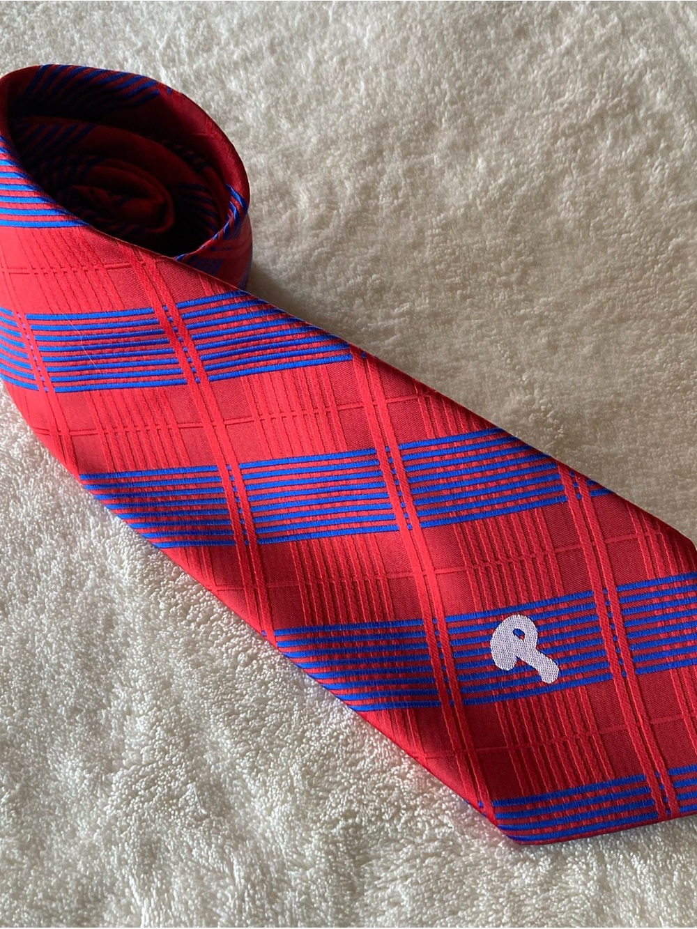 Philadelphia Phillies Plaid Mens Necktie MLB Baseball Fan Red Licensed Neck Tie
